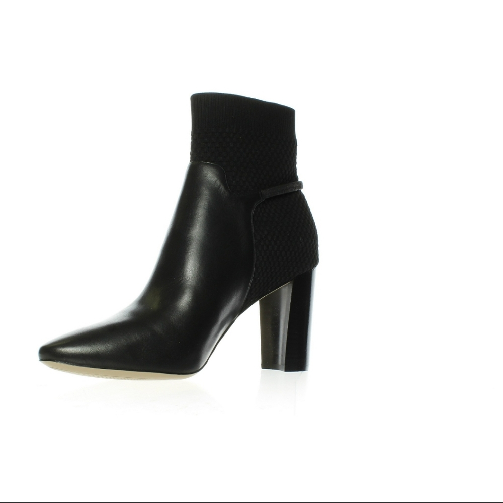 COLE HAAN Camille Bootie Size 9.5
